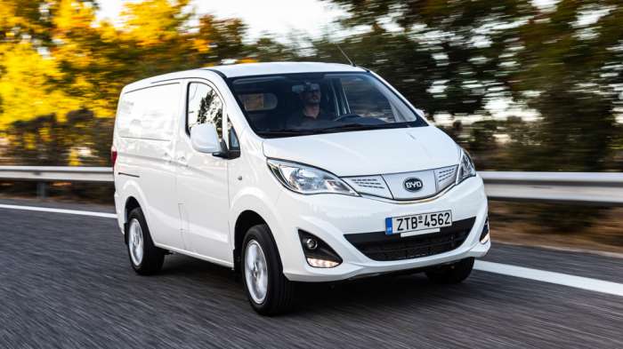 BYD milestone: 100 ηλεκτρικά Vans, ΕΤP3, στους ελληνικούς δρόμους